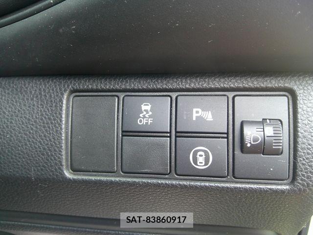 Honda VEZEL 2021-05 8076021-18