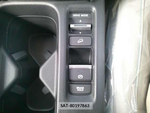 Honda VEZEL 2026-06 8076020-19