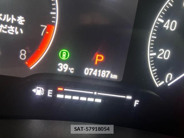 Honda VEZEL 2021-06 8076019-16