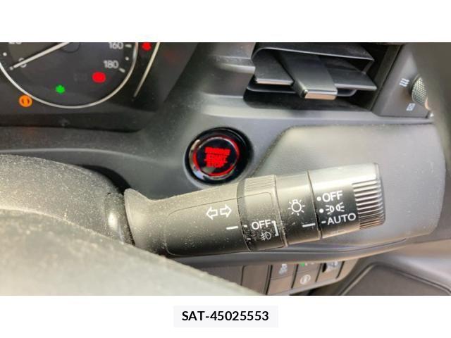 Honda VEZEL 2022-03 8132810-18