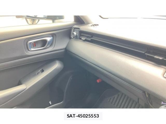 Honda VEZEL 2022-03 8132810-25