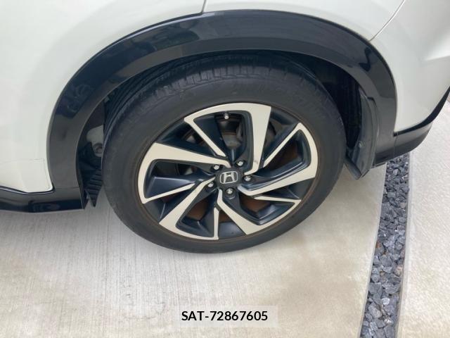 Honda VEZEL 2016-03 8132812-5