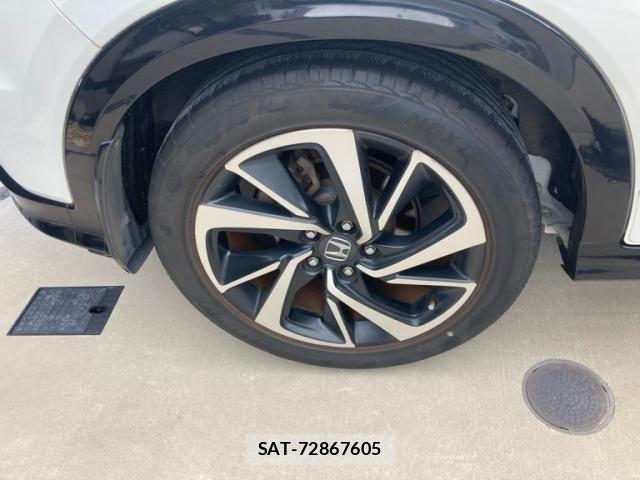 Honda VEZEL 2016-03 8132812-7