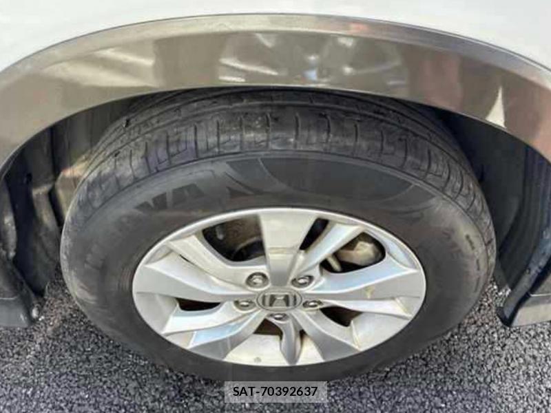 Honda VEZEL 2019-06 8148214-8
