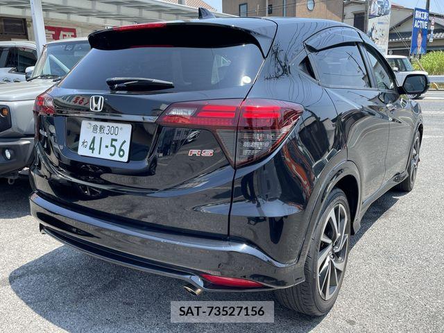Honda VEZEL 2019-08 8210818-6