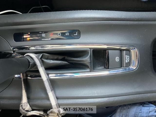 Honda VEZEL 2020-11 8232242-15