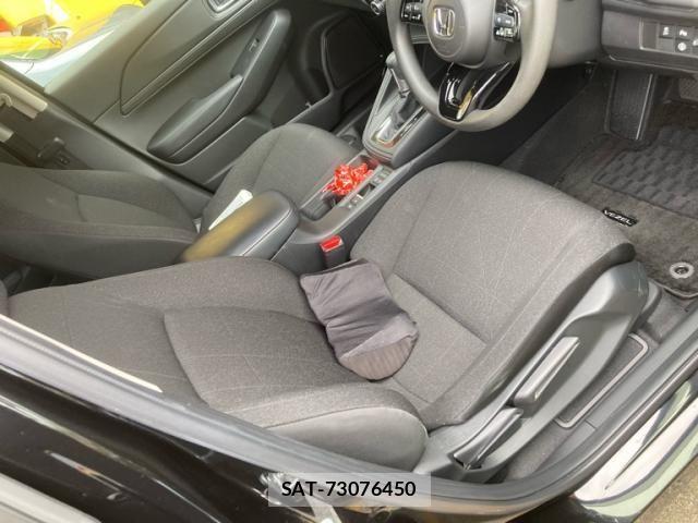 Honda VEZEL 2022-01 8232239-14