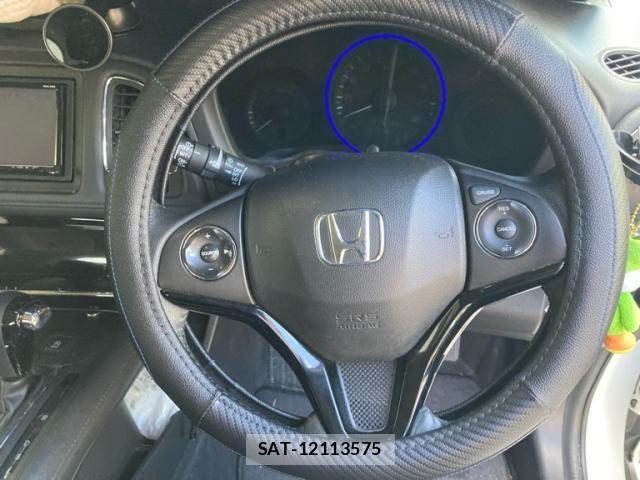 Honda VEZEL 2015-03 8232248-17