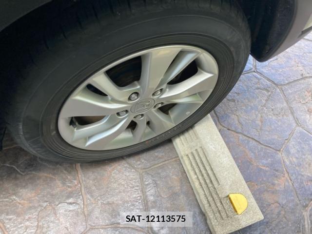 Honda VEZEL 2015-03 8232248-4