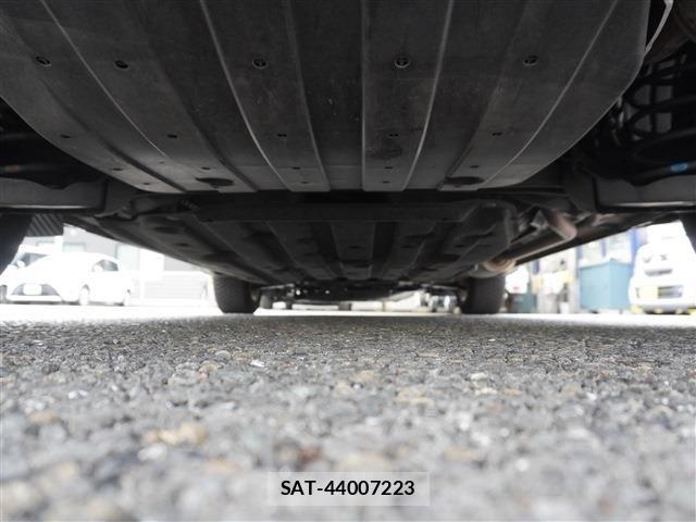 Honda VEZEL 2016-09 8247033-18