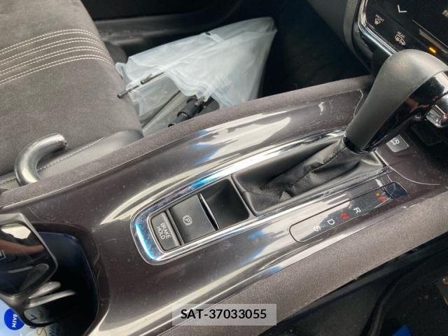 Honda VEZEL 2020-10 8247029-16