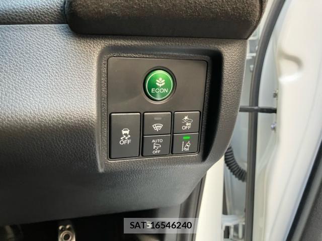 Honda VEZEL 2016-11 8317823-16
