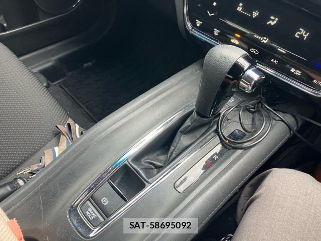 Honda VEZEL 2020-03 8317824-22