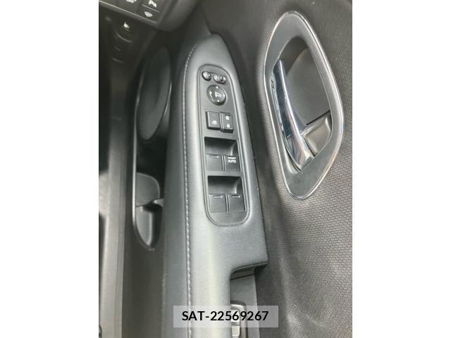 Honda VEZEL 2014-03 8317832-21