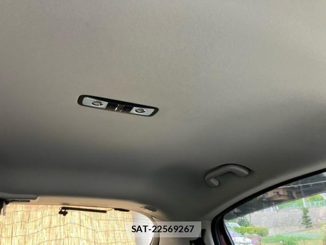 Honda VEZEL 2014-03 8317832-27