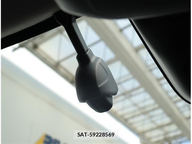 Honda VEZEL 2023-11 8317819-18