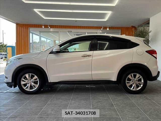Honda VEZEL 2014-01 8317827-10