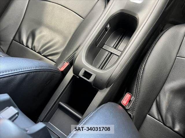 Honda VEZEL 2014-01 8317827-26