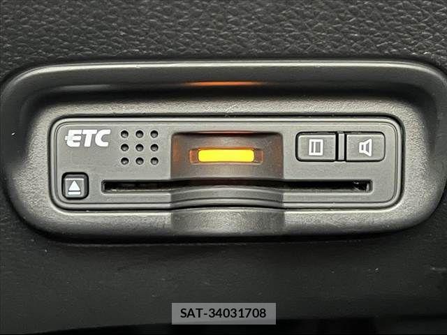 Honda VEZEL 2014-01 8317827-6