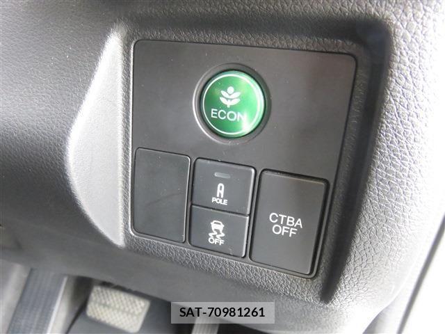 Honda VEZEL 2015-10 8317826-10