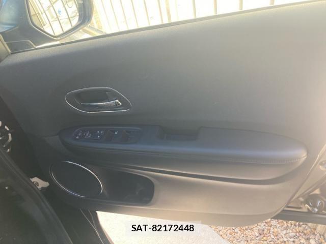 Honda VEZEL 2019-01 8338333-9