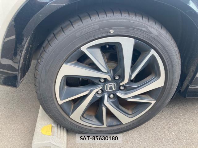 Honda VEZEL 2019-03 8337918-7
