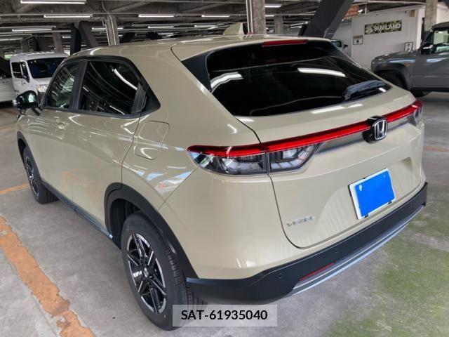 Honda VEZEL 2021-09 8338332-3