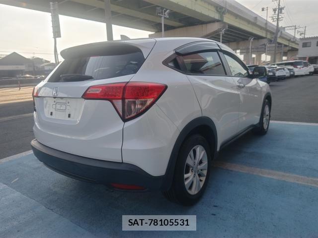 Honda VEZEL 2017-07 8338334-6