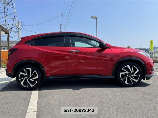 Honda VEZEL 2020-04 8338331-11
