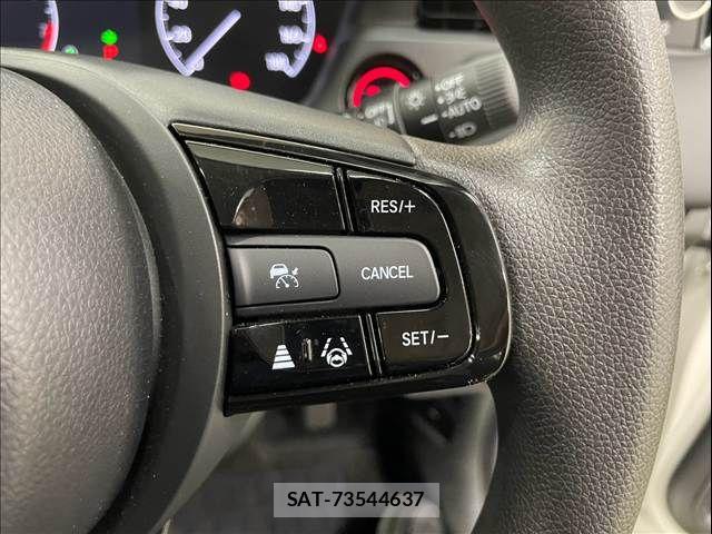 Honda VEZEL 2024-04 8338329-5