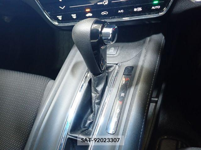 Honda VEZEL 2019-08 8355838-15