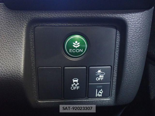 Honda VEZEL 2019-08 8355838-19