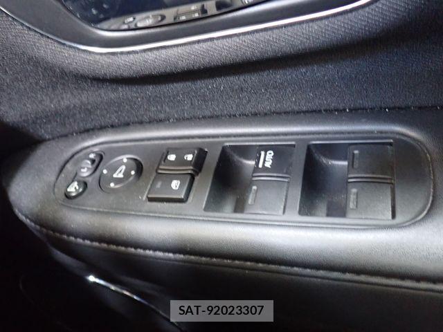 Honda VEZEL 2019-08 8355838-20