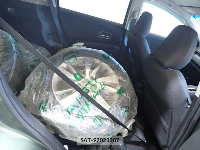 Honda VEZEL 2019-08 8355838-22