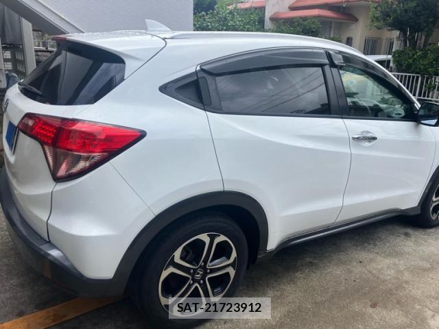 Honda VEZEL 2015-11 8369556-2
