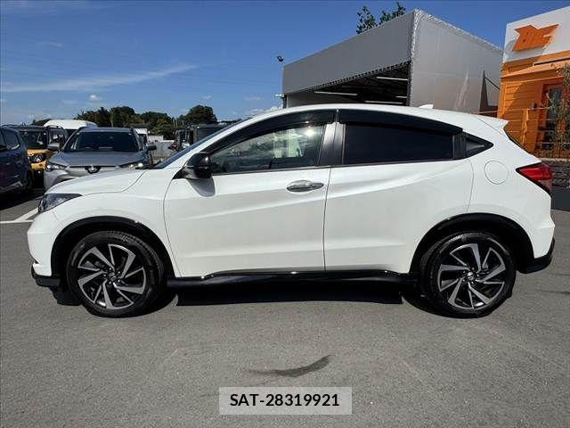 Honda VEZEL 2016-08 8369557-10
