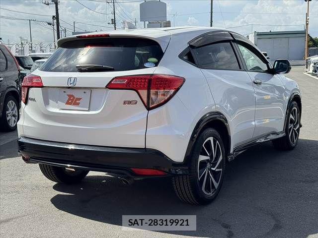 Honda VEZEL 2016-08 8369557-14