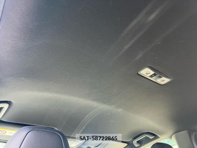 Honda VEZEL 2019-03 8369555-17