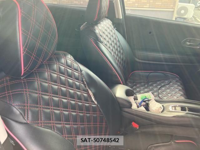 Honda VEZEL 2017-07 8372323-11