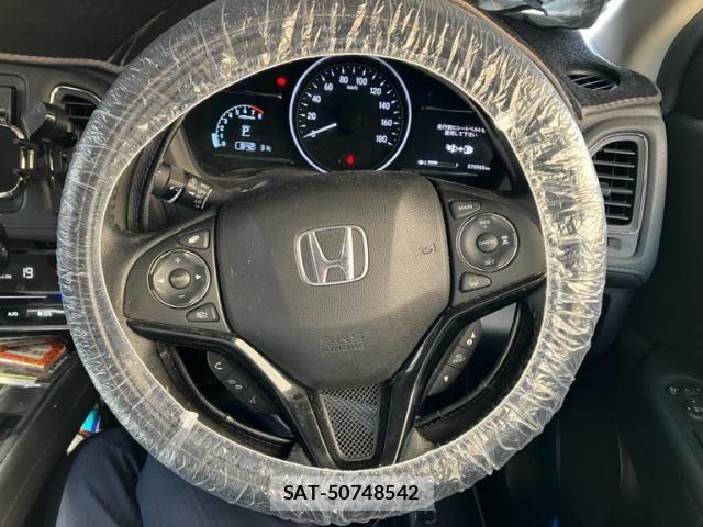Honda VEZEL 2017-07 8372323-16