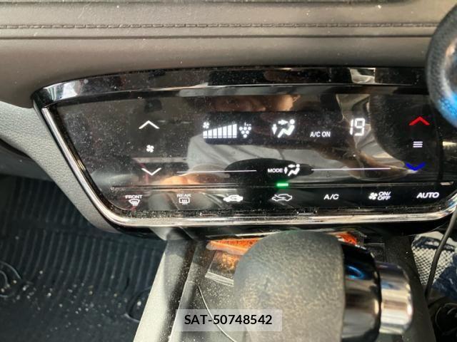 Honda VEZEL 2017-07 8372323-18