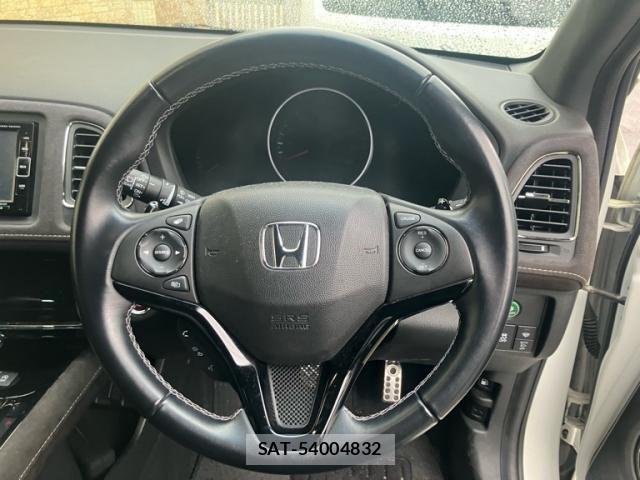 Honda VEZEL 2017-11 8415646-15