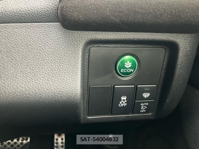 Honda VEZEL 2017-11 8415646-20
