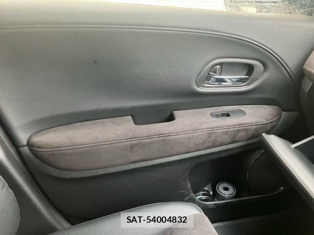 Honda VEZEL 2017-11 8415646-22