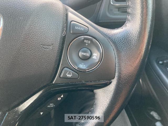 Honda VEZEL 2017-12 8415647-13