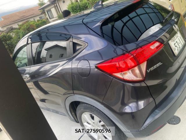 Honda VEZEL 2017-12 8415647-2