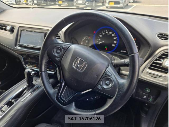 Honda VEZEL 2019-01 8415645-10