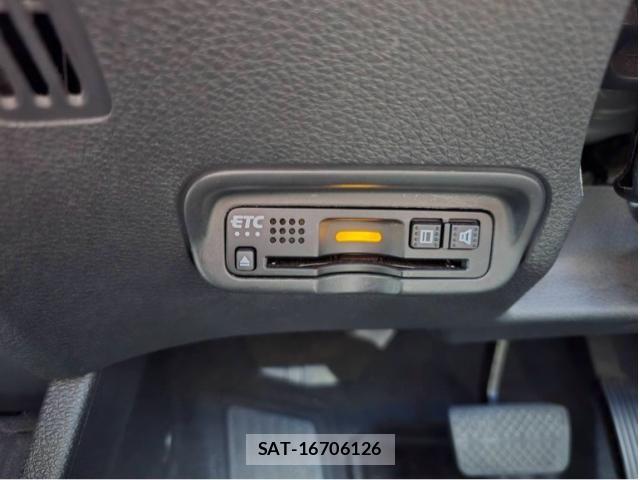 Honda VEZEL 2019-01 8415645-14