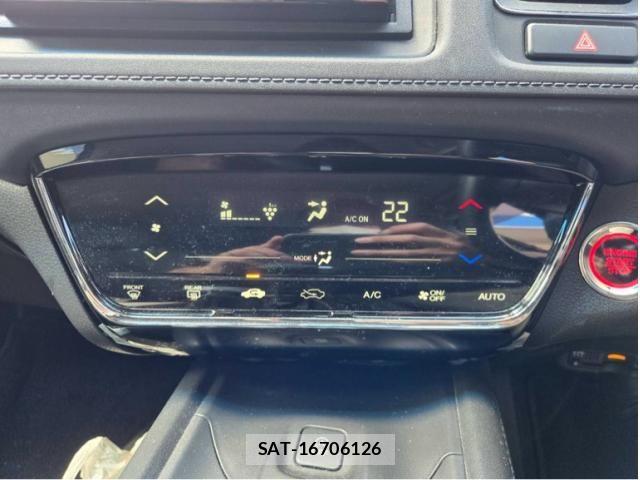 Honda VEZEL 2019-01 8415645-16