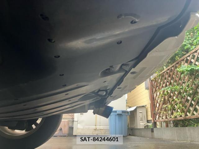 Honda VEZEL 2016-06 8415648-9